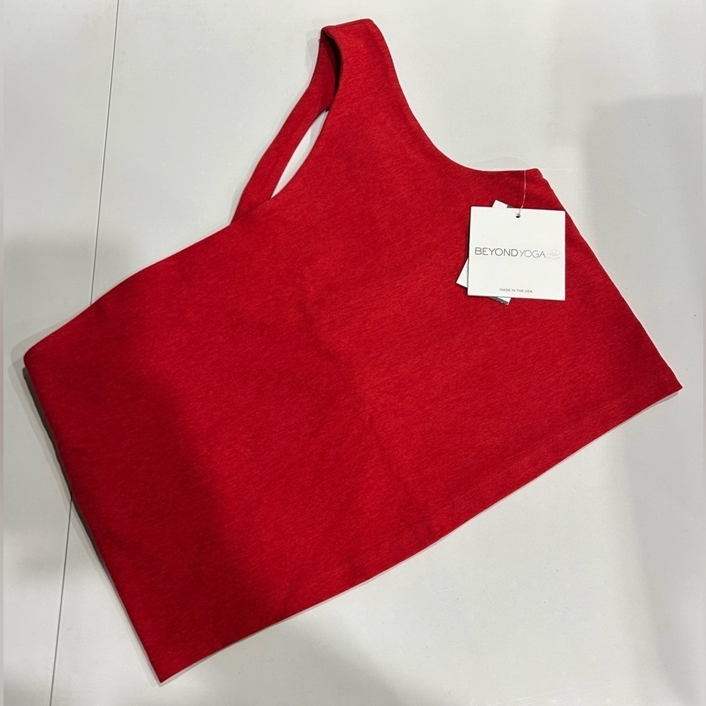Beyond Yoga Women's XL Spacedye The Bold Shoulder Cropped Tank Red NWT